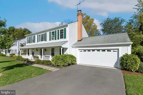 913 Pointer Ridge Dr, Gaithersburg, MD 20878 photo 4