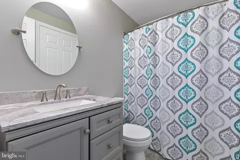 913 Pointer Ridge Dr, Gaithersburg, MD 20878 photo 39