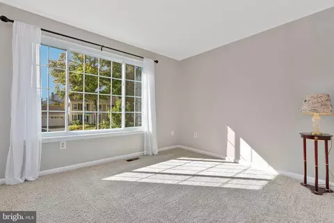 913 Pointer Ridge Dr, Gaithersburg, MD 20878 photo 37