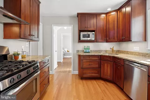 11 Sussex Rd, Silver Spring, MD 20910 photo 15
