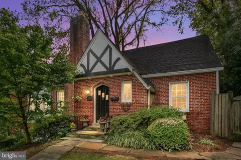 11 Sussex Rd, Silver Spring, MD 20910