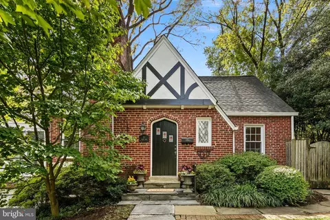 11 Sussex Rd, Silver Spring, MD 20910 photo 2
