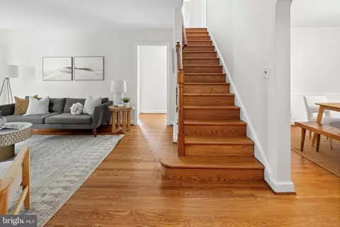 11 Sussex Rd, Silver Spring, MD 20910 photo 4
