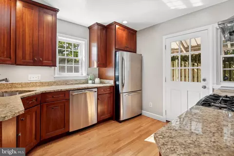 11 Sussex Rd, Silver Spring, MD 20910 photo 18