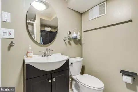 10411 Greenacres Dr, Silver Spring, MD 20903 photo 19