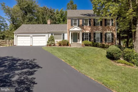 9321 Sprinklewood Ln, Potomac, MD 20854
