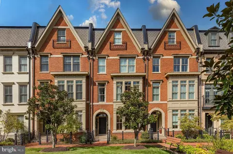 10745 Symphony Park Dr, Rockville, MD 20852