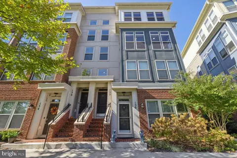 152 Copley Cir #24 B, Gaithersburg, MD 20878