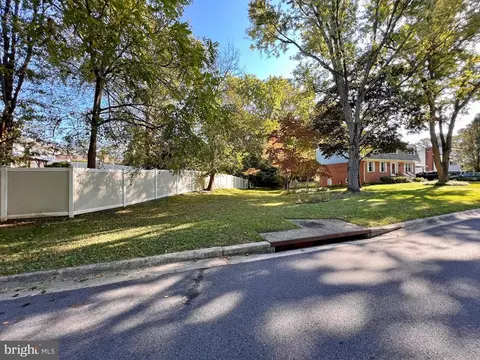 Venice Place, Silver Spring, MD 20904 photo 4