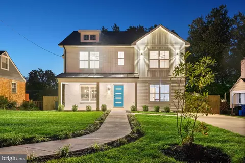 1610 Noyes Dr, Silver Spring, MD 20910