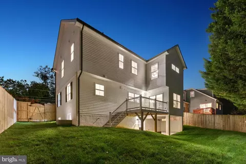 1610 Noyes Dr, Silver Spring, MD 20910 photo 2