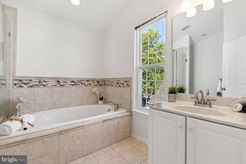 15001 Hunter Mountain Ln, Silver Spring, MD 20906 photo 27