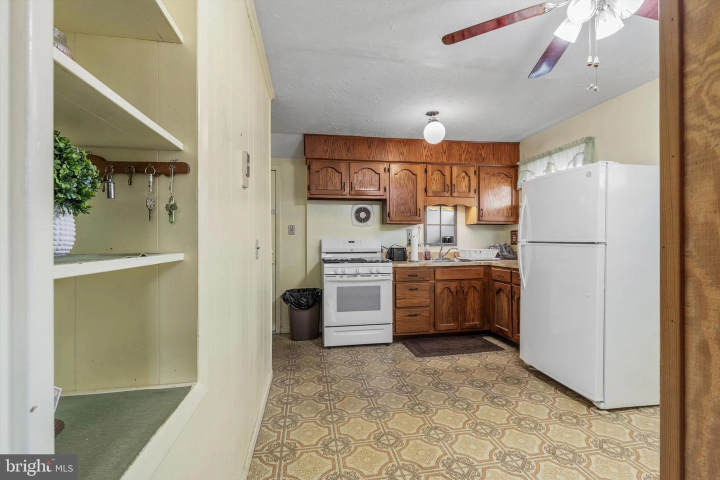 2826 Denley Pl, Silver Spring, MD 20906 photo 5