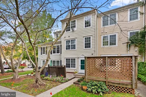 19732 Teakwood Cir #61, Germantown, MD 20874