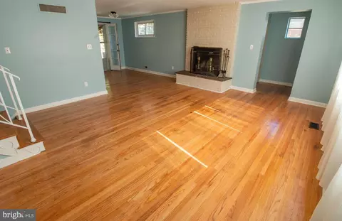 402 Burnt Mills Ave, Silver Spring, MD 20901 photo 3