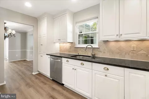 14632 Woonsockett Dr, Silver Spring, MD 20905 photo 9