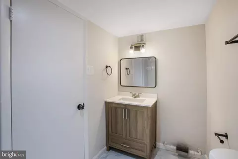 8830 Piney Branch Rd #701, Silver Spring, MD 20903 photo 39