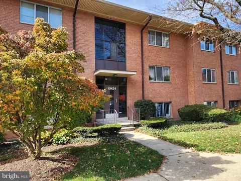 10424 Rockville Pike #301, Rockville, MD 20852