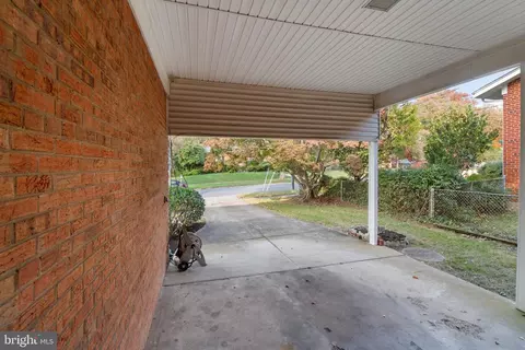 1606 Constance St, Silver Spring, MD 20902 photo 3
