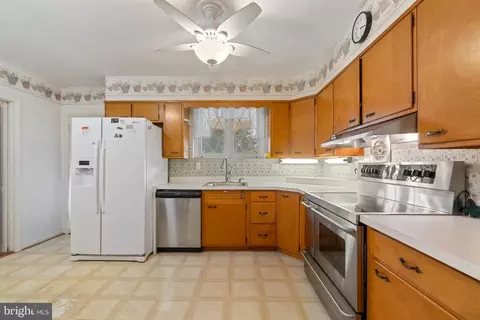 1606 Constance St, Silver Spring, MD 20902 photo 12