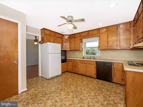 9113 Gue Rd, Damascus, MD 20872 photo 17