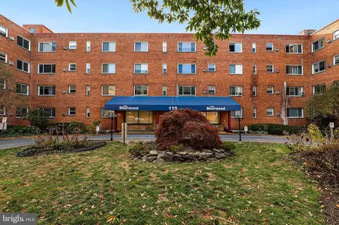 116 Lee Ave #405, Takoma Park, MD 20912