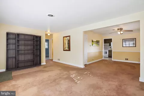 2205 Prichard Rd, Silver Spring, MD 20902 photo 6