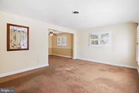 2205 Prichard Rd, Silver Spring, MD 20902 photo 5