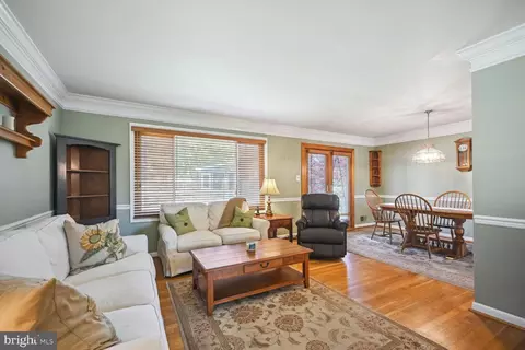 15317 Aylesbury St, Silver Spring, MD 20905 photo 5