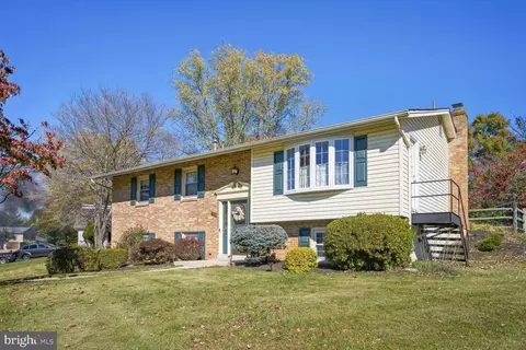 15317 Aylesbury St, Silver Spring, MD 20905 photo 2