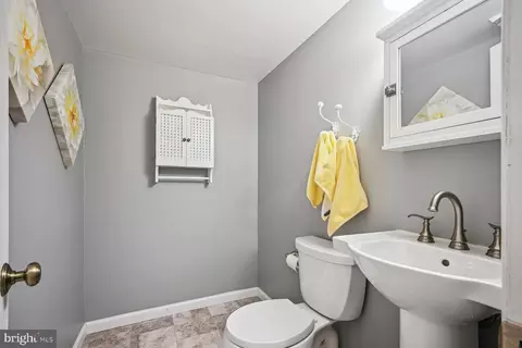 15317 Aylesbury St, Silver Spring, MD 20905 photo 29
