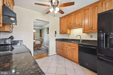 15317 Aylesbury St, Silver Spring, MD 20905 photo 14