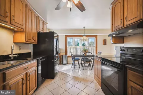 15317 Aylesbury St, Silver Spring, MD 20905 photo 13