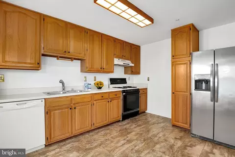 18507 Clovercrest Cir, Olney, MD 20832 photo 10
