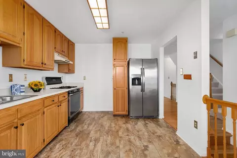 18507 Clovercrest Cir, Olney, MD 20832 photo 11