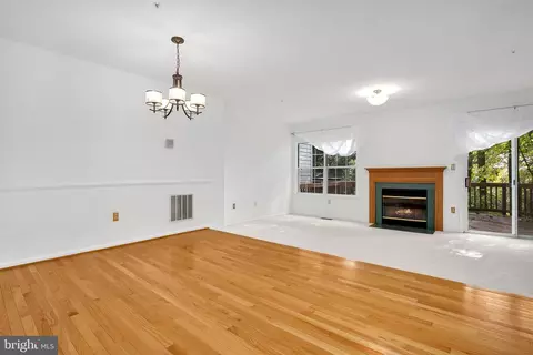 18507 Clovercrest Cir, Olney, MD 20832 photo 12