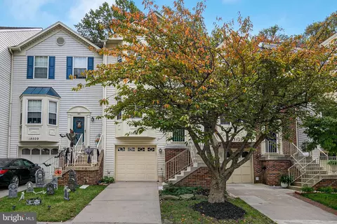 18507 Clovercrest Cir, Olney, MD 20832 photo 3