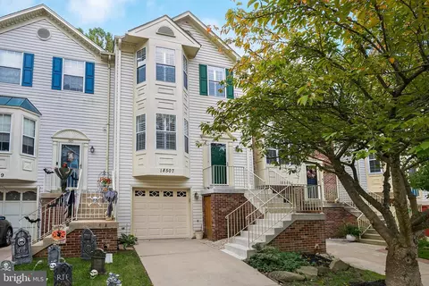 18507 Clovercrest Cir, Olney, MD 20832 photo 2