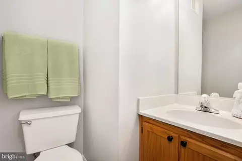 18507 Clovercrest Cir, Olney, MD 20832 photo 39