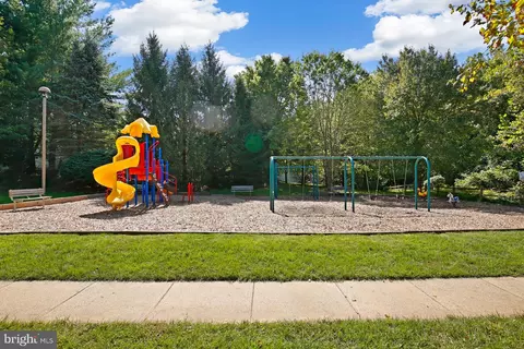 18507 Clovercrest Cir, Olney, MD 20832 photo 55