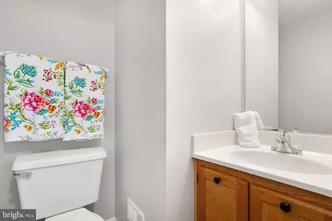 18507 Clovercrest Cir, Olney, MD 20832 photo 24