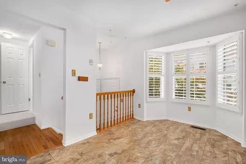 18507 Clovercrest Cir, Olney, MD 20832 photo 7