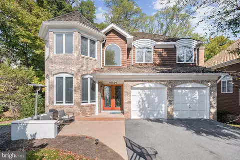 10324 Thornbush Ln, Bethesda, MD 20814