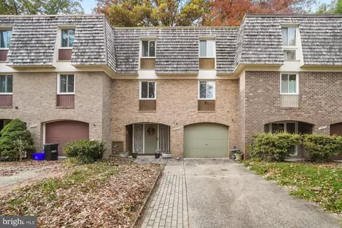 19024 Stedwick Dr, Gaithersburg, MD 20886