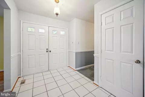 1921 Mayflower Dr, Silver Spring, MD 20905 photo 5
