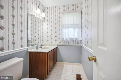1921 Mayflower Dr, Silver Spring, MD 20905 photo 21