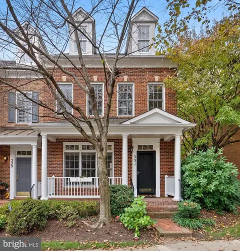 331 Oak Knoll Dr, Rockville, MD 20850