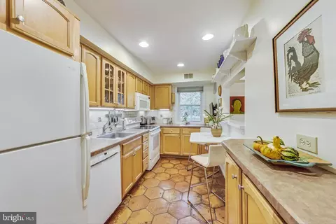 8539 Bradford Rd #9-6, Silver Spring, MD 20901 photo 15