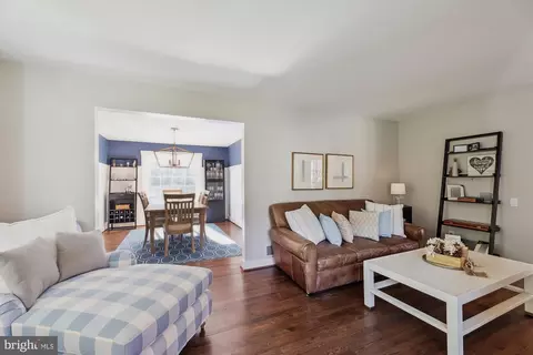9112 Paddock Ln, Potomac, MD 20854 photo 10