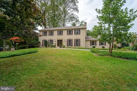 6 Letchworth Cir, Rockville, MD 20850
